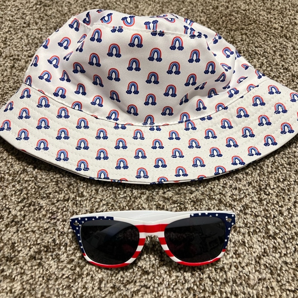 Bucket hat with matching sunglasses